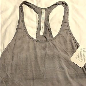 Lululemon 105F Singlet Silver
